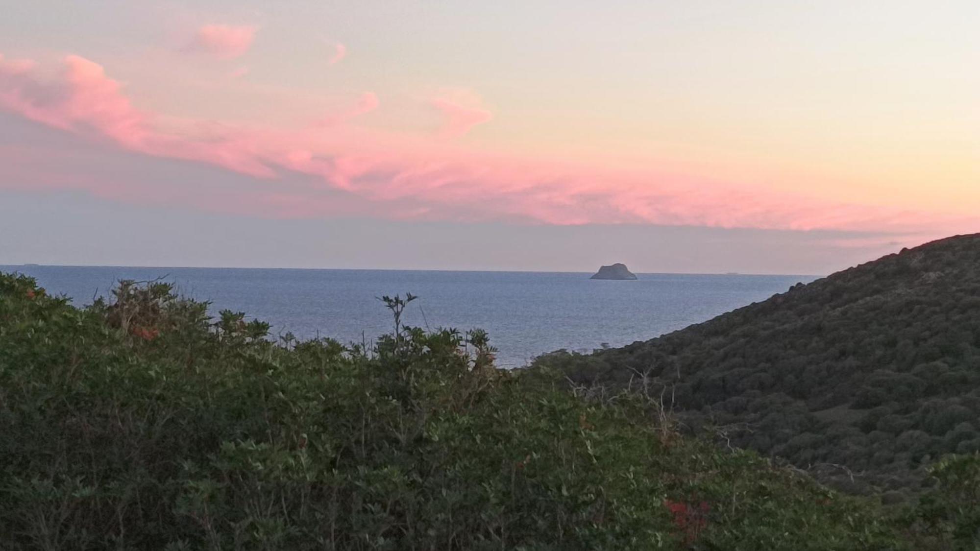 Agriturismo Glamping Erbe Matte SantʼAntìoco Buitenkant foto