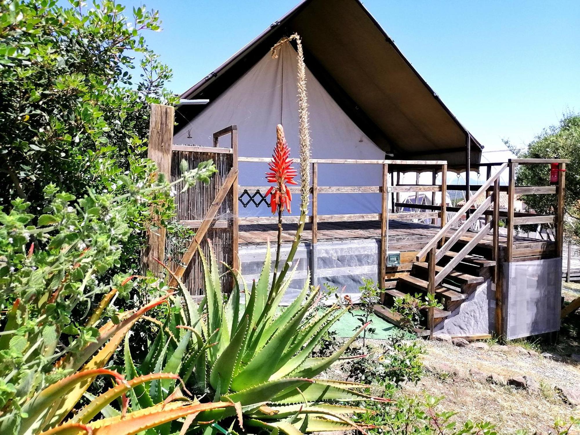Agriturismo Glamping Erbe Matte SantʼAntìoco Buitenkant foto